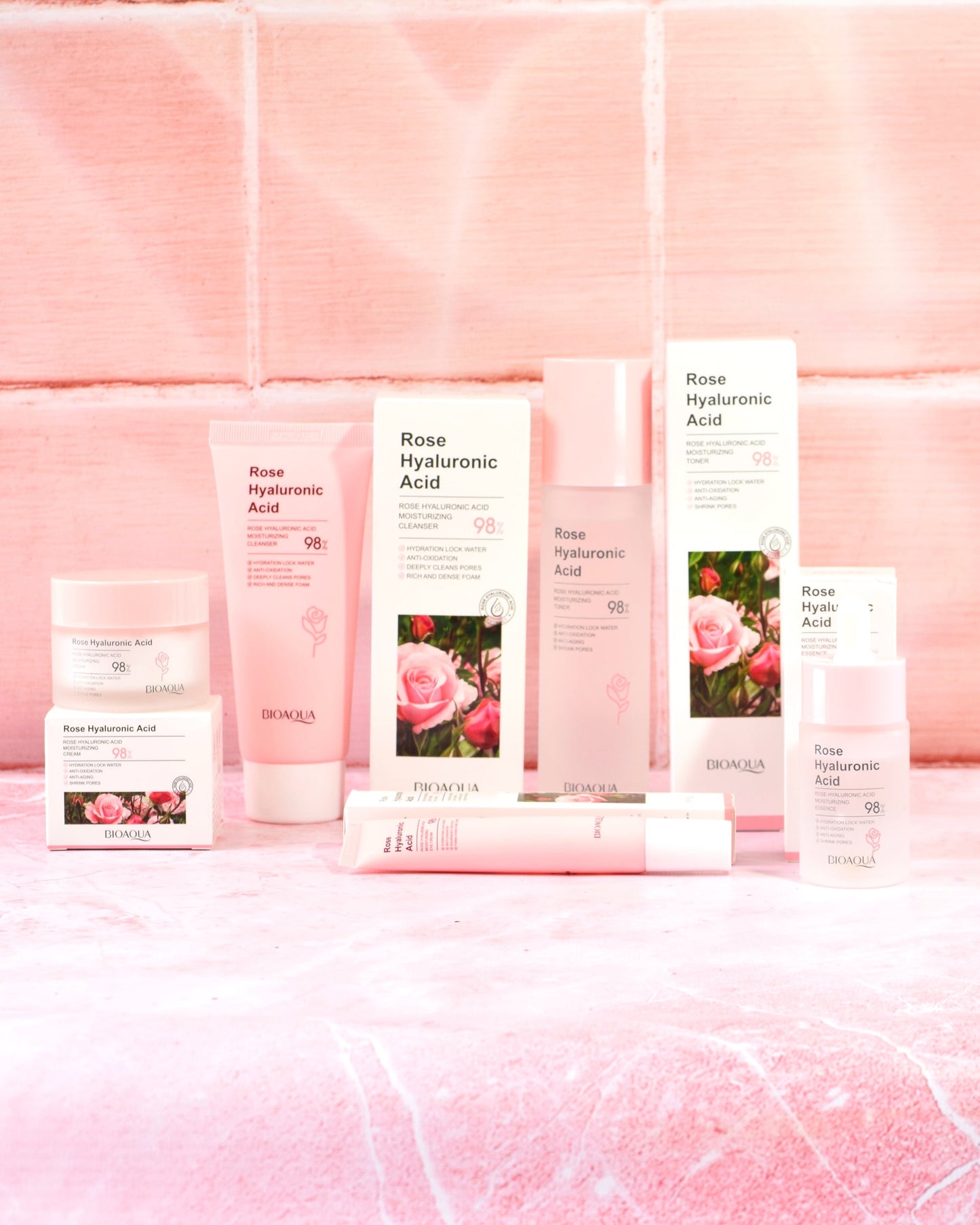 Kit de Lujo Facial con extracto de Rosas y Ácido Hialurónico -  Bioaqua